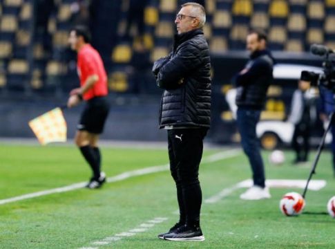 Νιόπλιας – «Θα τα καταφέρουμε στην έδρα μας, δεν ήταν πέναλτι το δεύτερο γκολ του Άρη»