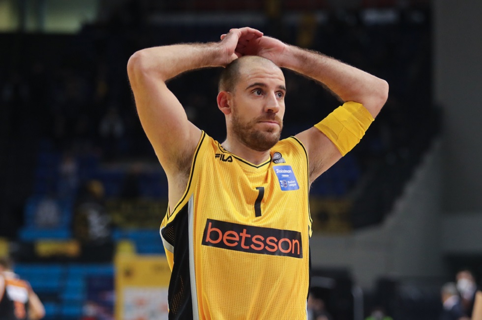 Πρόστιμο 3.000 ευρώ στην ΑΕΚ από τον αθλητικό δικαστή του ΕΣΑΚΕ