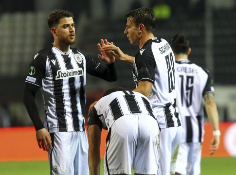 Στη 16η θέση της βαθμολογίας της UEFA η Ελλάδα