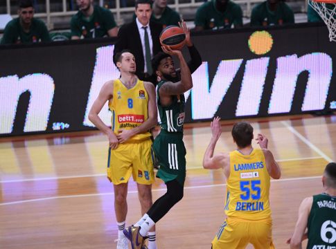 LIVE – Παναθηναϊκός – Άλμπα 82-67 (Τελικό)