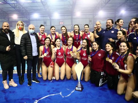 «Τρέλα» στα social media για τα χρυσά κορίτσια του Ολυμπιακού (Pics)