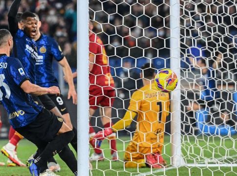 Η Ίντερ διαλύει τη Ρόμα μέσα στο «Ολίμπικο» – 3-0 στο ημίχρονο (vids)