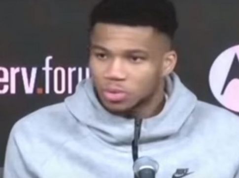 Επικός Αντετοκούνμπο – «Ωραίο που επέστρεψε ο Μάθιους, μου φαίνεται βέβαια 45 ετών» (vid)