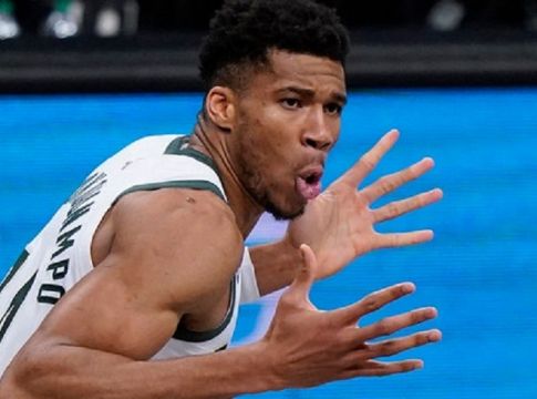 Αντετοκούνμπο – Η γραμμή του λεωφορείου 34 μετονομάστηκε σε… Giannis Line (pic, vids)