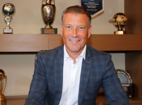 Χοντρό «ντου» της ΑΕΚ στον Κλάτενμπεργκ : «Συνεχίστε τον έρωτα σας»