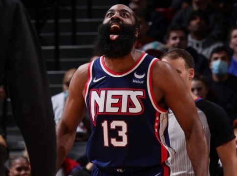 Ο Τζέιμς Χάρντεν καρφώνει και… τρελαίνεται στην κορυφή του Top10 (vid)