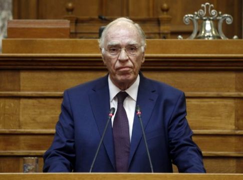 Βασίλης Λεβέντης – Οι πρώτες εικόνες μετά το εξιτήριο – Έχασε πάνω από 20 κιλά