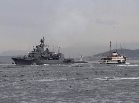Επικίνδυνη κλιμάκωση στο Στενό του Κερτς – Ουκρανικό πλοίο αρνείται να αλλάξει πορεία
