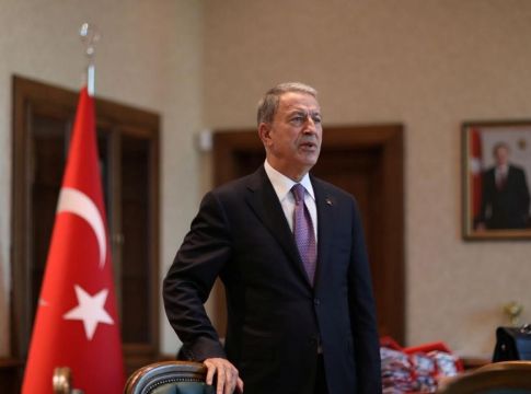 Εμμονή Ακάρ με το εξοπλιστικό πρόγραμμα της Ελλάδας – «Μάταιη προσπάθεια»
