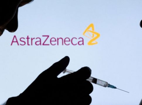Εμβόλιο AstraZeneca – Αποτελεσματικές οι τρεις δόσεις έναντι της Όμικρον – Τι δείχνει έρευνα