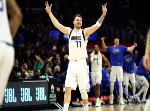 Επέστρεψαν στις νίκες οι Μάβερικς (96-104), ακάθεκτοι οι Ουόριορς (104-94)