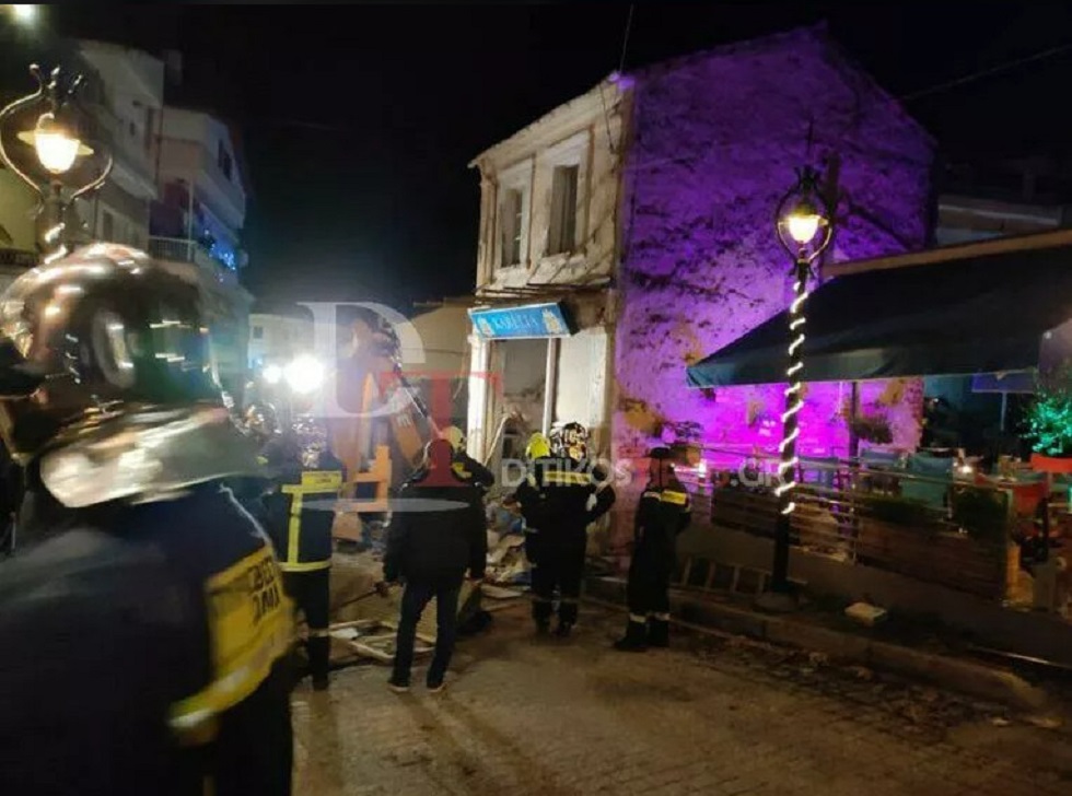 Καστοριά – Κατέρρευσε κτίριο – Υπάρχει εγκλωβισμένο άτομο (pics+vid)