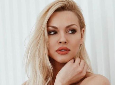 Η Βίκυ Κάβουρα μας… ξεσήκωσε τη διάθεση! (pics)