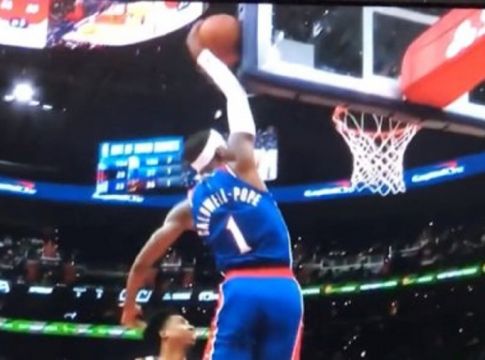 Επικό blooper του Κάλντγουελ-Πόουπ – Έφαγε τάπα από το ταμπλό (vids)