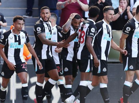 Δυάδα για ταμείο Παρασκευής