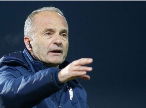 Ζιώγας: «Η διαιτησία μου θυμίζει την εποχή της παντοδυναμίας του Παναθηναϊκού που κάποιοι διαιτητές έλεγαν «Μήτσο πέσε θα σου δώσω πέναλτι»»