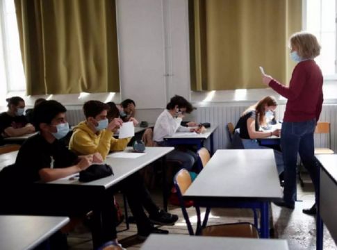 ΟΛΜΕ – Εκ περιτροπής λειτουργία των σχολείων – Χιλιάδες τα κενά