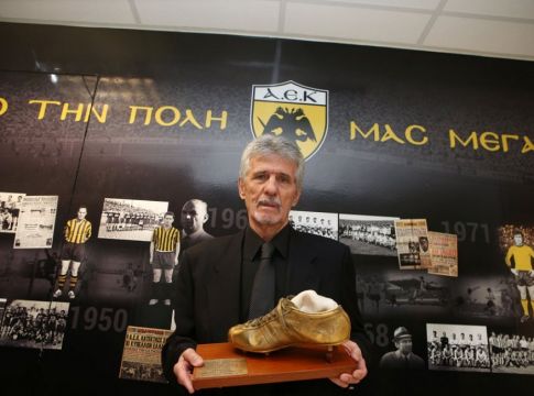 Τεράστια προσφορά του Δέδε στο Μουσείο της ΑΕΚ (pics)