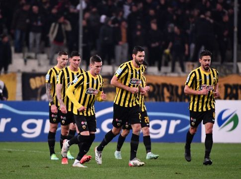 «Καθάρισε» με τον κορωνοϊό η ΑΕΚ