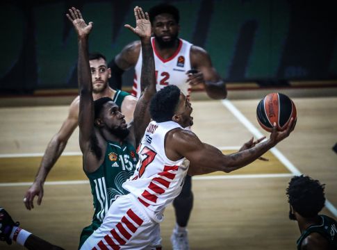 EuroLeague – Επίσημα στις εφτά ημέρες η καραντίνα για τους εμβολιασμένους παίκτες