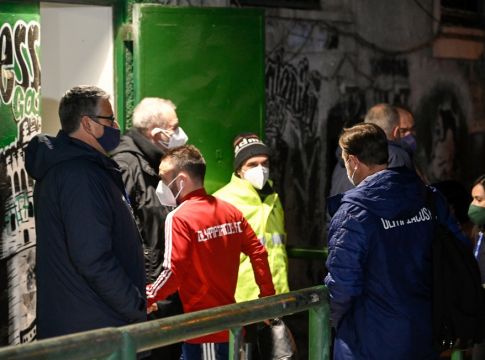 Η άφιξη του Ολυμπιακού στο «Απόστολος Νικολαΐδης» (vid)