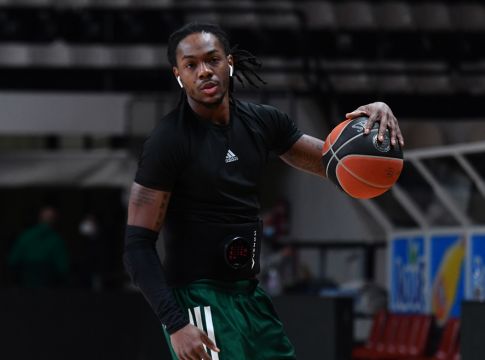 Οδεύει προς την Μπούντουτσνοστ ο Πέρι (pic)