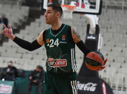 Γιόβιτς: «Θέλω να δώσω τα πάντα γι’ αυτή την ομάδα»