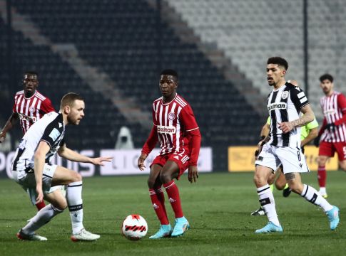 ΟΚ καταλάβαμε: Στο ΠΑΟΚ – ΟΦΗ είναι πέναλτι, στο ΠΑΟΚ – Ολυμπιακός δεν είναι (vids)