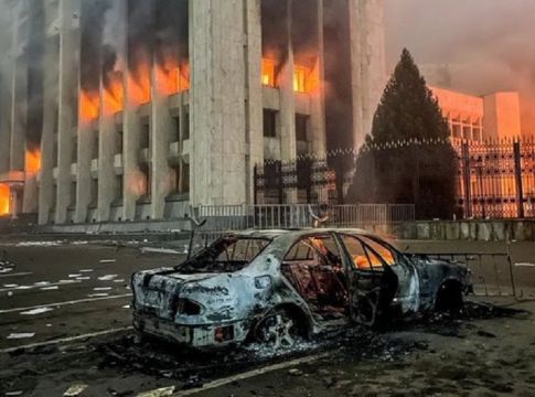 Καζακστάν – Έκρηξη και νέοι πυροβολισμοί κοντά στην κεντρική πλατεία της Αλμάτι