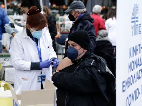 Κορωνοϊός – Με κομμένη ανάσα για την 11 Ιανουαρίου – Μαθητές στο ναρκοπέδιο της Ομικρον