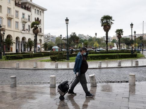Αίθριος ο καιρός σήμερα Κυριακή, πού υπάρχει πιθανότητα να βρέξει