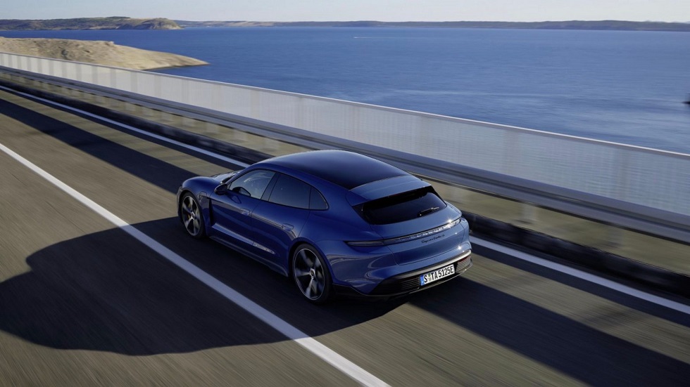 Porsche Taycan Sport Turismo – Πρακτική σκέψη