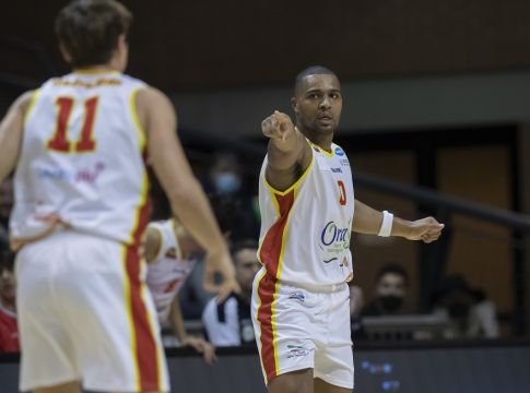 Απίστευτο «καλάθι και φάουλ» στη δεύτερη κατηγορία της Ιταλίας (vid)