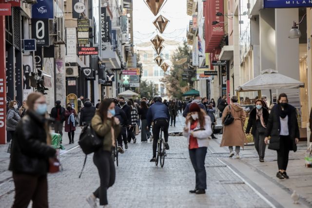 Δημοσκόπηση – Μονοψήφια η διαφορά ΝΔ με ΣΥΡΙΖΑ – Τι λένε οι πολίτες για πανδημία και ακρίβεια