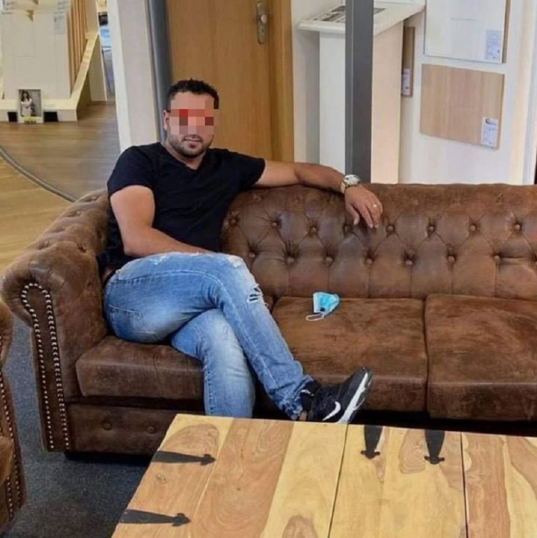Ομηρία στο κέντρο της Αθήνας – Την απείλησε με μαχαίρι, είπε η αδελφή της γυναίκας | to10.gr