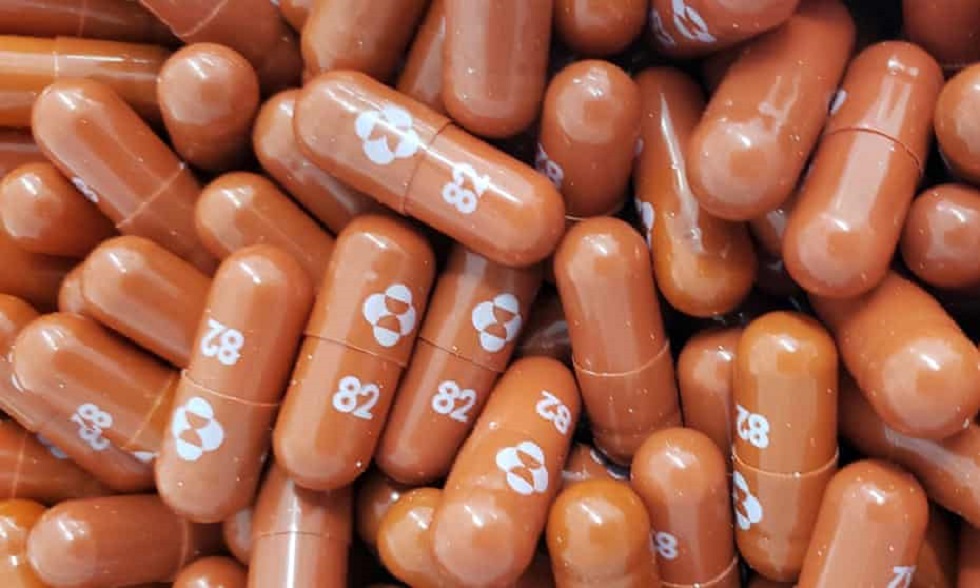Κορωνοϊός: Πώς θα χορηγηθούν τα αντιικά φάρμακα – Τι είπε η Γκάγκα για τον υψηλό αριθμό θανάτων