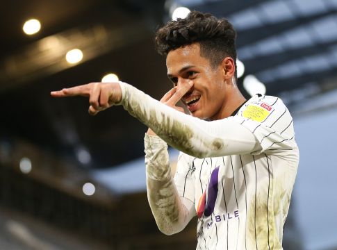 Παίρνει το «αστέρι» της Φούλαμ η Λίβερπουλ