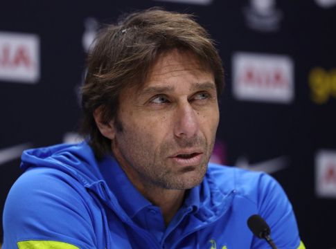 Ο Κόντε… έβγαλε το καπέλο στην Τσέλσι (pics)