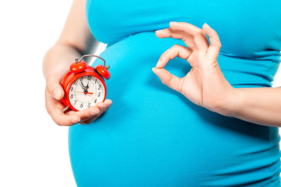 Αυξημένοι κίνδυνοι για προεκλαμψία και θρόμβωση στις εγκύους από κορωνοϊό