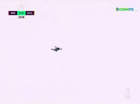 Απίστευτο: Drone… διέκοψε την αναμέτρηση Μπρέντφορντ-Γουλβς (vid)