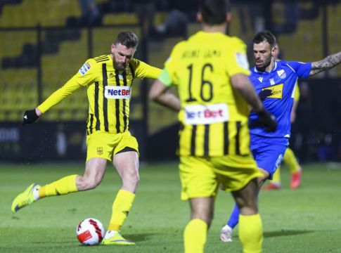 Πρώτη απειλή με Φαμπιάνο ο Άρης (vid)