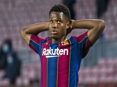 Φάτι: Η Μπαρτσελόνα θέλει χειρουργείο, αλλά ο παίκτης διαφωνεί