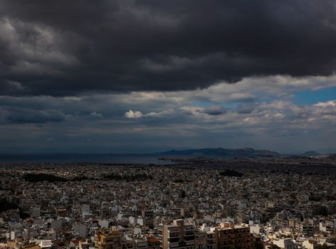 Συναγερμός για έντονα καιρικά φαινόμενα – Ποιες είναι οι επικίνδυνες περιοχές – Τι θα γίνει στην Αττική