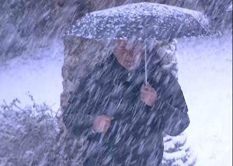 Γιώργος Λιάγκας και Φαίη Σκορδά έκαναν εκπομπή στα χιόνια – Εντυπωσιακές εικόνες από τα Σπάτα