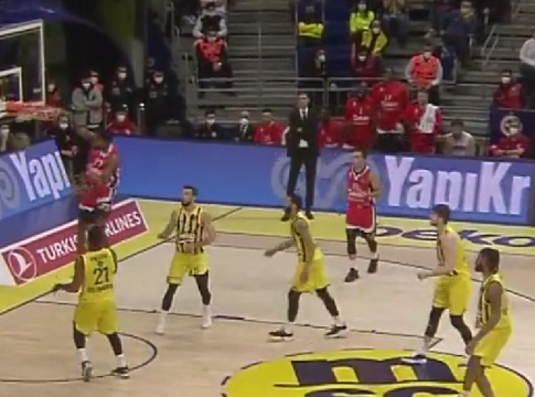 Τρομερή προσπάθεια και κάρφωμα ΜακΚίσικ (vid)