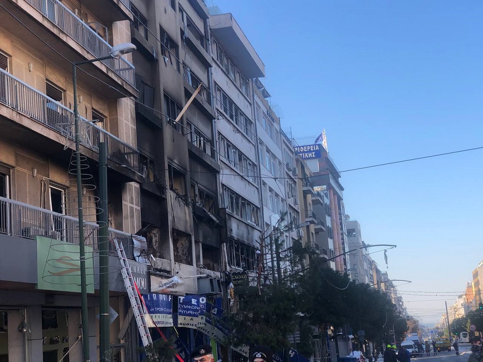 Έκρηξη στη Συγγρού – Συγκλονισμένοι κάτοικοι και εργαζόμενοι – «Έχουν πέσει κομμάτια τοίχου στο σπίτι μου»
