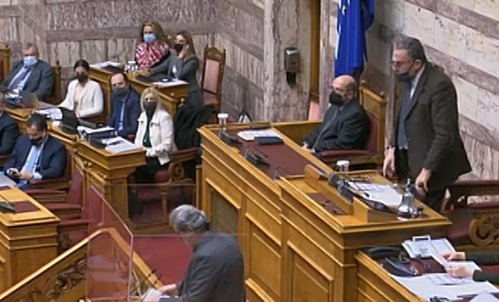 Πολάκης: Νέος χαμός στη Βουλή με τον βουλευτή του ΣΥΡΙΖΑ – Του έκλεισε το μικρόφωνο ο πρόεδρος