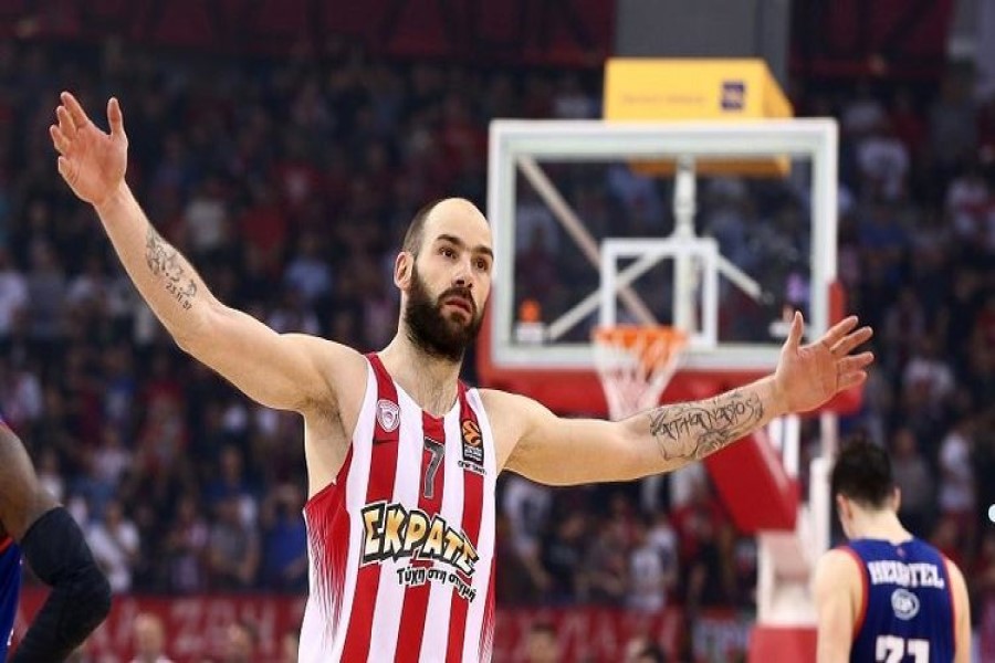 Ντόντσιτς: «Ο Σπανούλης μας έδειξε πώς παίζεται το μπάσκετ – Απίστευτος ο Γιάννης» (vid)