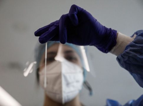 Όμικρον 2: Πού εντοπίζονται τα κρούσματα της υποπαραλλαγής στην Ελλάδα