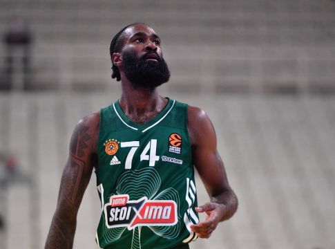 Σαντ Ρος: «Πρέπει να είσαι πάντα συνεπής όταν φοράς τη φανέλα του Παναθηναϊκού» (vid)